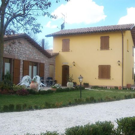 Agriturismo Lo Sgorzolo Pergola Εξωτερικό φωτογραφία